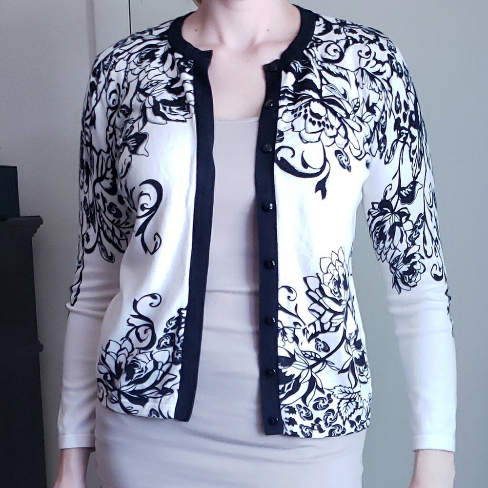 Rare JM Collection Button Up Cardigan